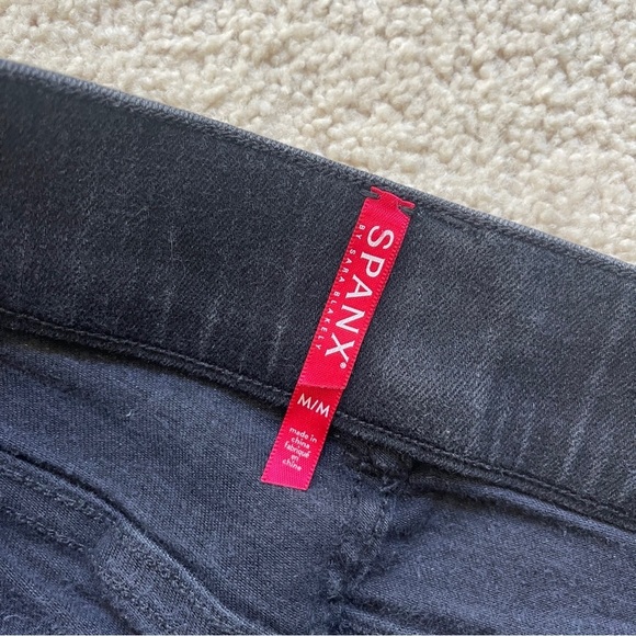 Spanx Black Pull On Jeggings Stretch Jeanish - Picture 3 of 5